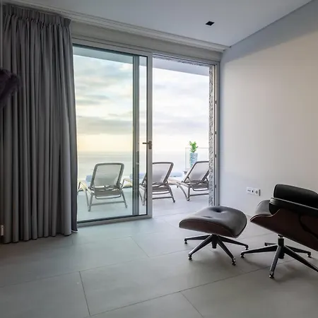 Luxury Perola Holiday home