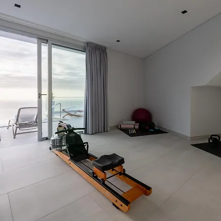Luxury Perola Holiday home *